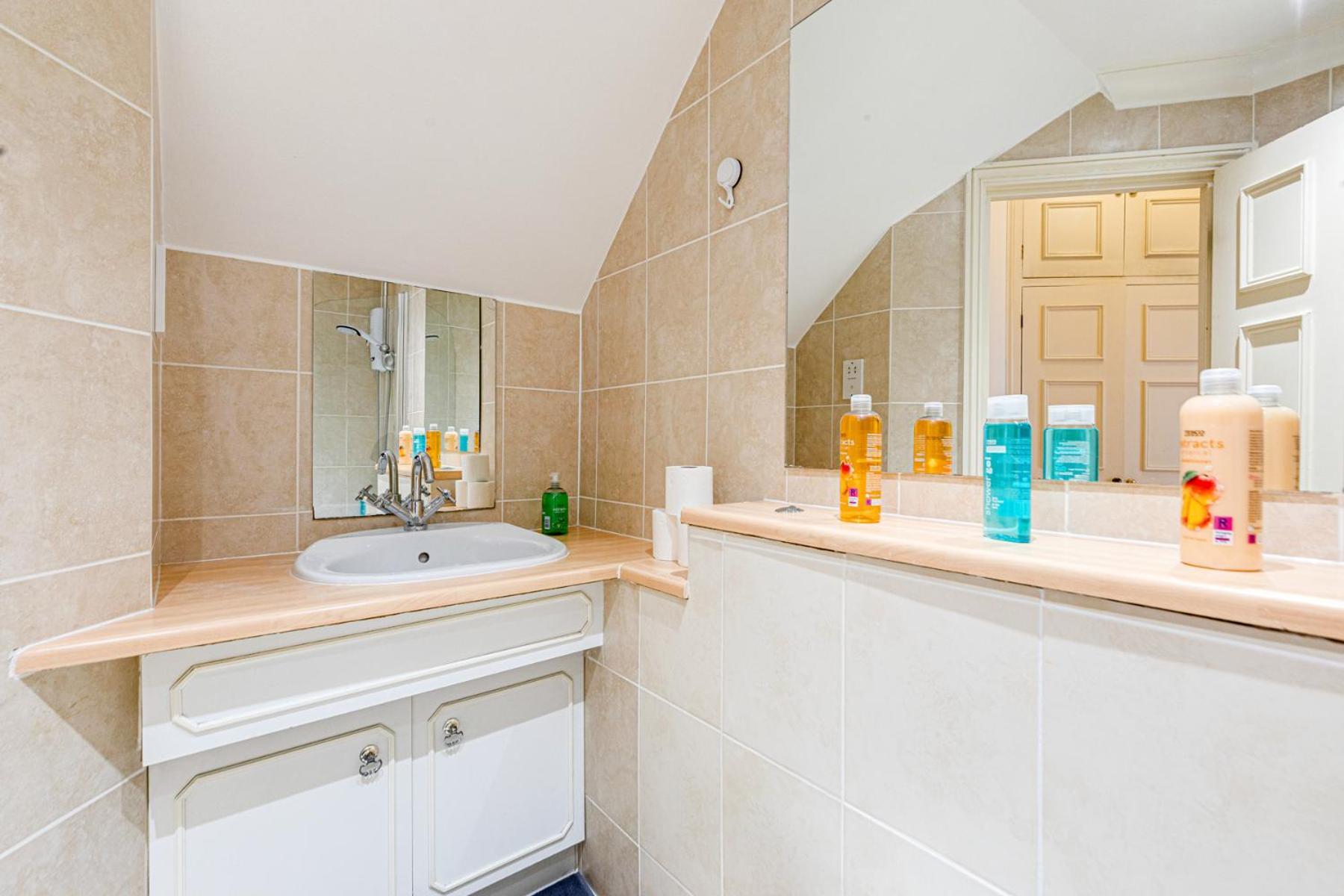 Luxstay2 Earls Court Apartment - Sleeps Up To 8 London Exteriör bild