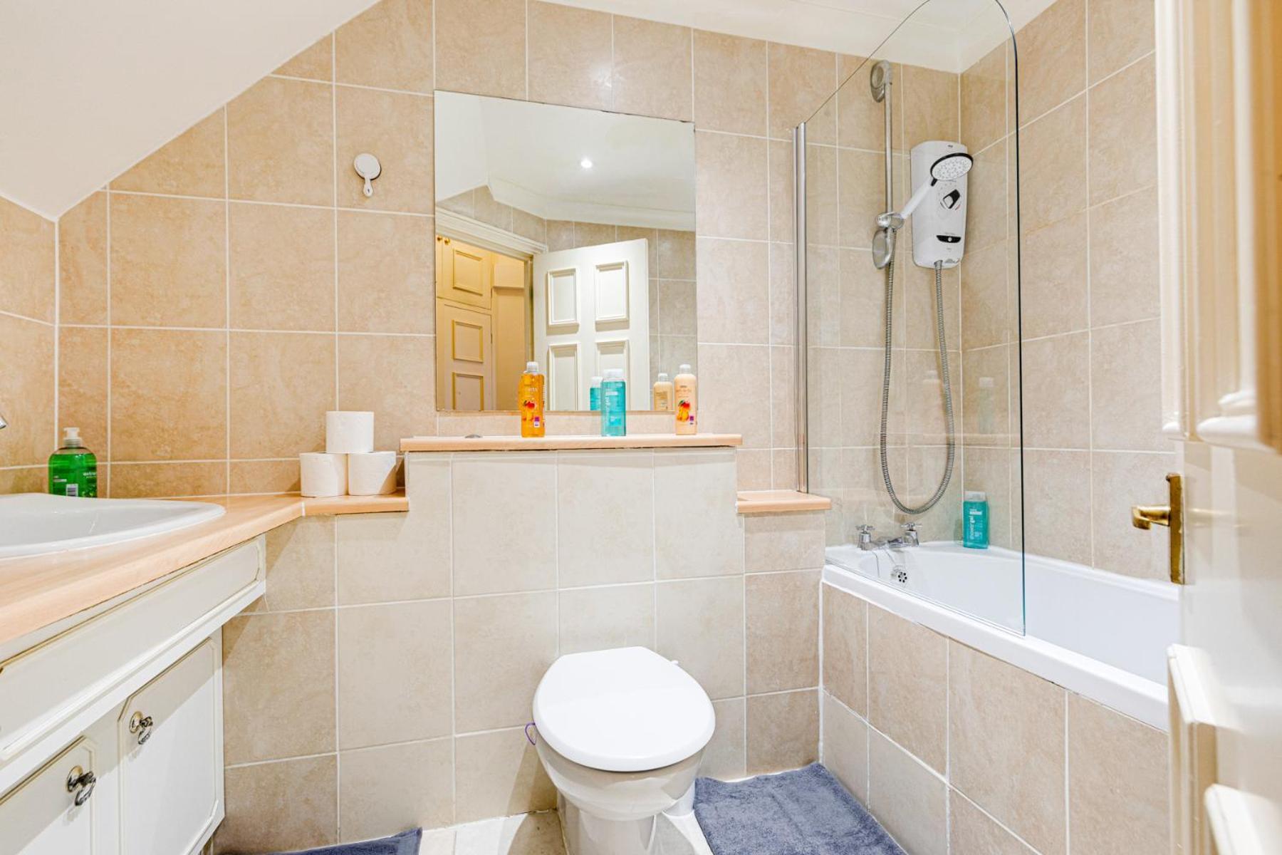 Luxstay2 Earls Court Apartment - Sleeps Up To 8 London Exteriör bild