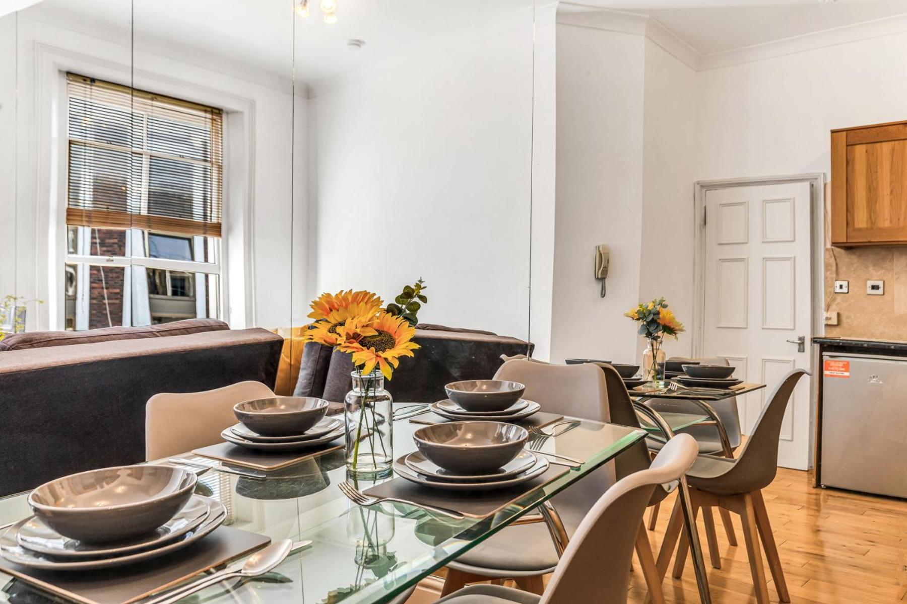 Luxstay2 Earls Court Apartment - Sleeps Up To 8 London Exteriör bild